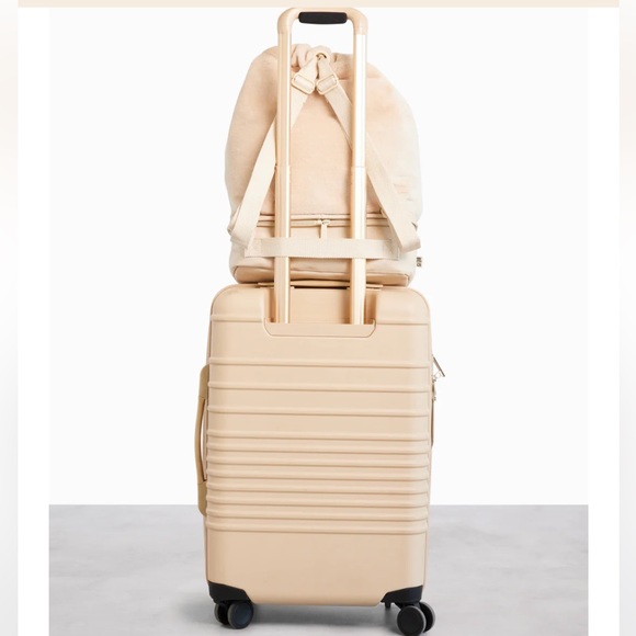 Beis terry backpack cooler nwt - Picture 7 of 8